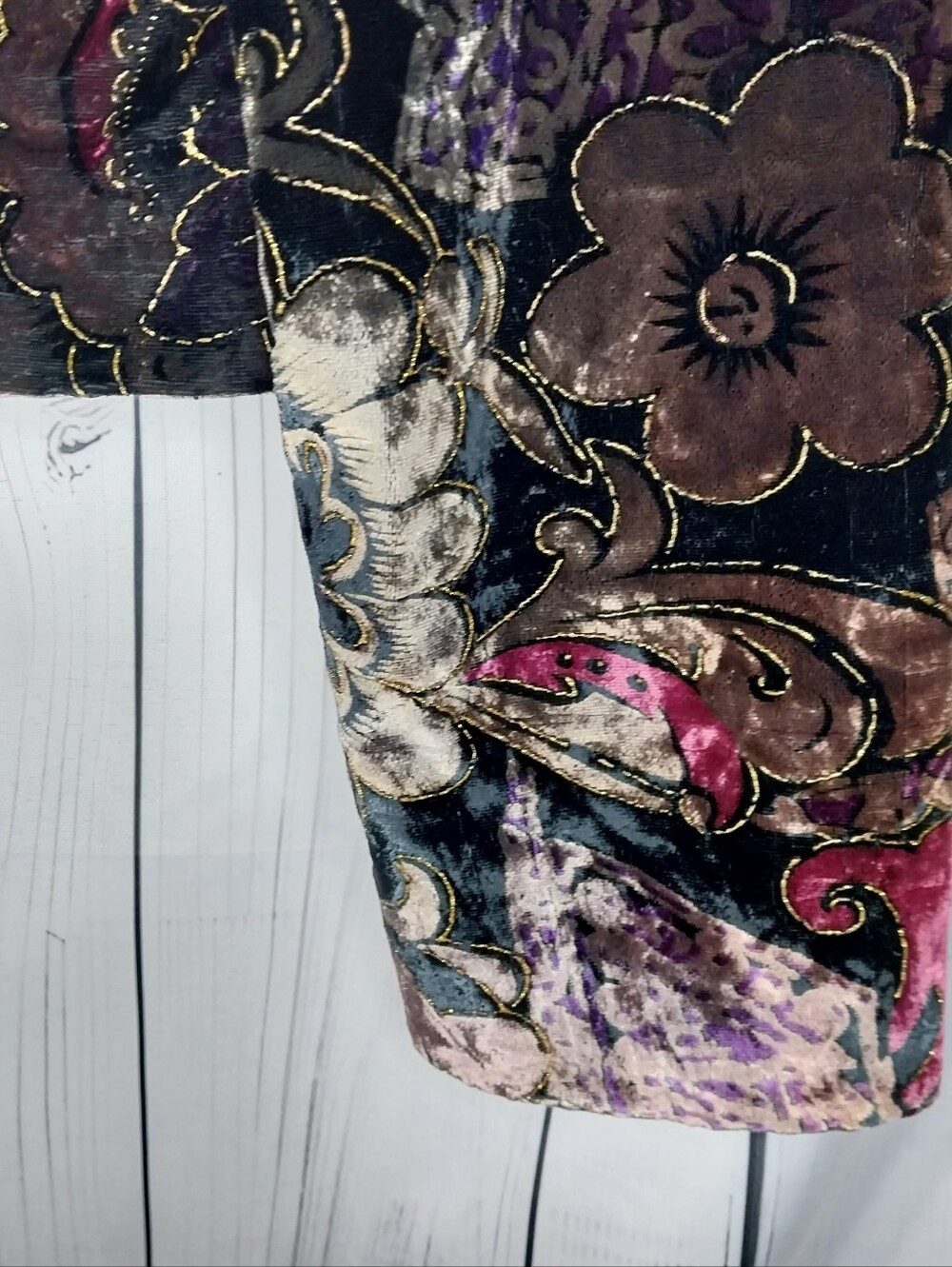 Paquette Vintage Retro 80’s Velvet Floral Burnout Button-Front Cropped Jacket - Picture 3 of 9